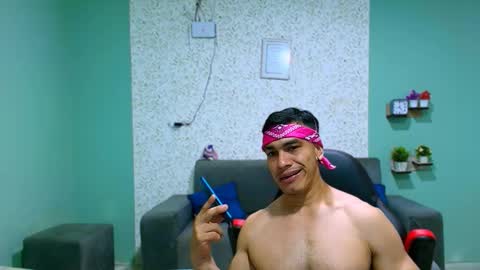 GILBERT online show from 12, 3, 2025