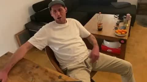 Snapshot of gilbertlachsmann chatting on 1, 11, 2025 Sebastian online show from 1, 11, 2025