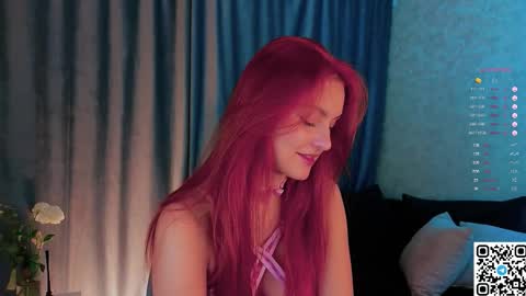 Snapshot of gildedkitten chatting on 27, 10, 2025 Stacy online show from 27, 10, 2025