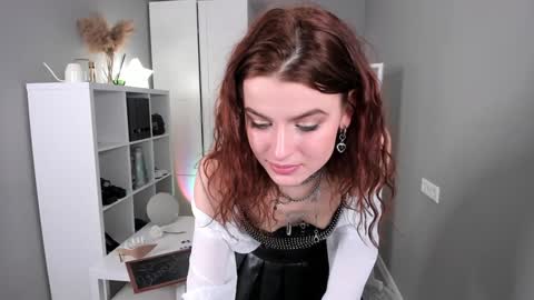 Snapshot of gin_yoon chatting on 30, 1, 2025 Gin online show from 30, 1, 2025