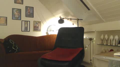 Snapshot of ginablondecam chatting on 13, 2, 2025 Gina online show from 13, 2, 2025