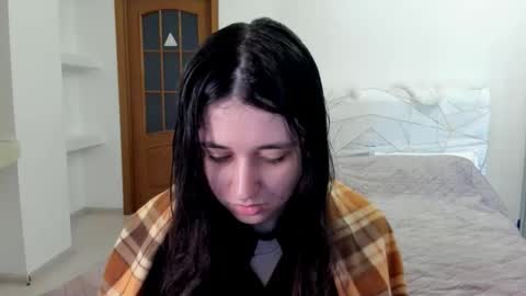 Snapshot of ginablum chatting on 28, 4, 2026 Kate online show from 28, 4, 2026