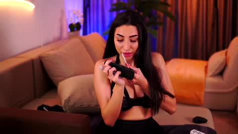 Gina online show from 30, 1, 2025