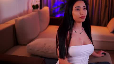 Gina online show from 1, 3, 2025