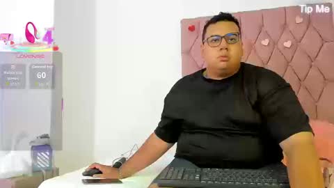 Snapshot of ginelawest chatting on 24, 9, 2025 Gine online show from 24, 9, 2025