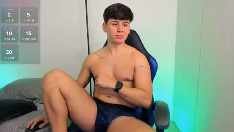 Snapshot of gingertwink_n chatting on 19, 6, 2026 Josh Mills online show from 19, 6, 2026