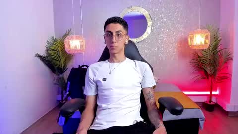 Snapshot of gio_carangi chatting on 28, 4, 2026 Gio Carangi online show from 28, 4, 2026