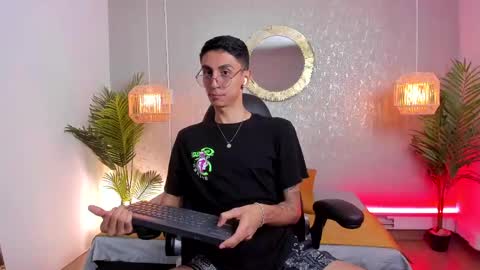 Snapshot of gio_carangi chatting on 17, 5, 2026 Gio Carangi online show from 17, 5, 2026