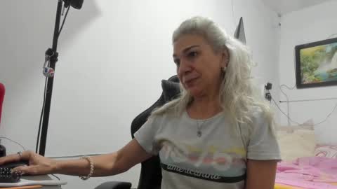 Snapshot of giorgia_xue55 chatting on 20, 7, 2026 Mary online show from 20, 7, 2026