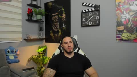 Snapshot of giorgio_leone2 chatting on 4, 1, 2025 Giorgio leone online show from 4, 1, 2025