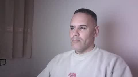 Snapshot of gioshadow chatting on 8, 12, 2024 gioshadow online show from 8, 12, 2024