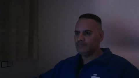 Snapshot of gioshadow chatting on 21, 12, 2024 gioshadow online show from 21, 12, 2024