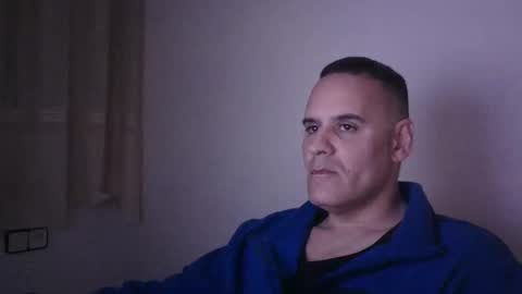 Snapshot of gioshadow chatting on 24, 12, 2024 gioshadow online show from 24, 12, 2024