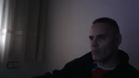Snapshot of gioshadow chatting on 5, 1, 2025 gioshadow online show from 5, 1, 2025