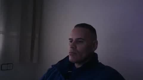 Snapshot of gioshadow chatting on 25, 1, 2025 gioshadow online show from 25, 1, 2025