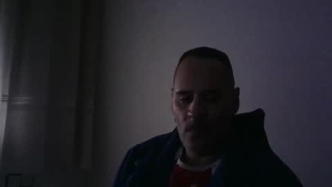 Snapshot of gioshadow chatting on 26, 10, 2025 gioshadow online show from 26, 10, 2025