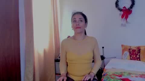 Snapshot of girasol_walton chatting on 12, 12, 2024 Girasol Walton online show from 12, 12, 2024