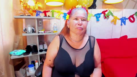 Girl Amada online show from 17, 1, 2025