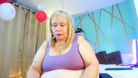 Girl Amada online show from 24, 9, 2025