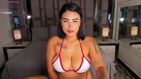 GIRL GRAY online show from 9, 7, 2026