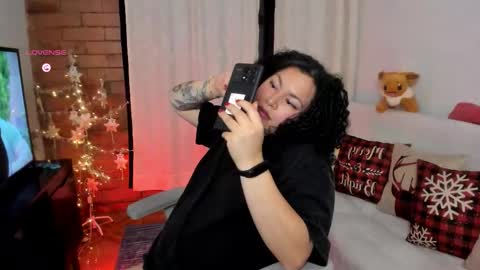 girl_inline online show from 14, 12, 2025