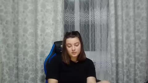 Snapshot of girl_leya chatting on 31, 1, 2025 girl_leya online show from 31, 1, 2025