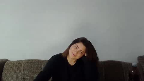 Snapshot of girl_leya chatting on 12, 9, 2025 girl_leya online show from 12, 9, 2025