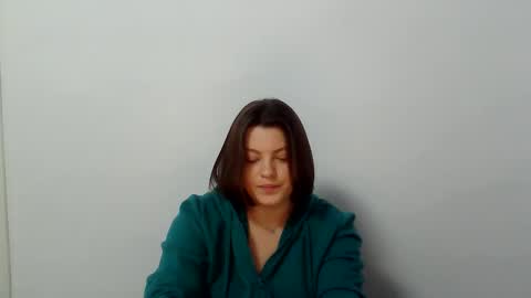 Snapshot of girl_leya chatting on 17, 11, 2025 girl_leya online show from 17, 11, 2025