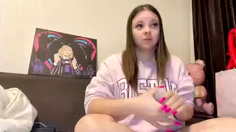 girl_shy07 online show from 11, 3, 2026