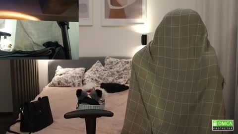 Snapshot of girl_u_never_met chatting on 15, 2, 2025 Kristin  online show from 15, 2, 2025