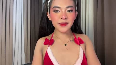 Snapshot of girlcock_dominantfucker chatting on 15, 6, 2026 queen ronna online show from 15, 6, 2026