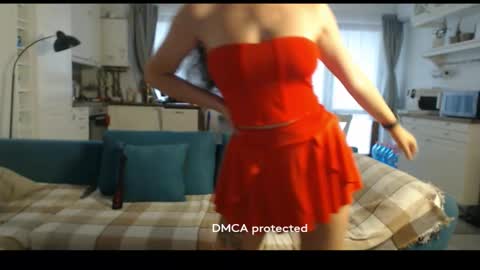 Girlfriend online show from 17, 9, 2025