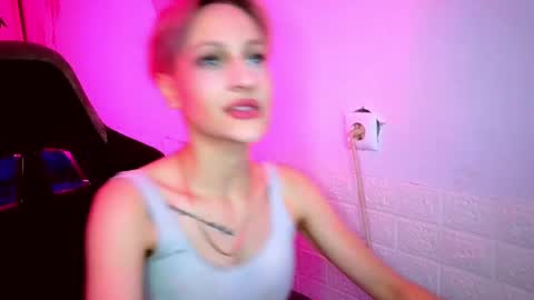Seniya online show from 7, 6, 2026