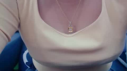 Snapshot of girlhanoi chatting on 13, 2, 2026 girlhanoi online show from 13, 2, 2026