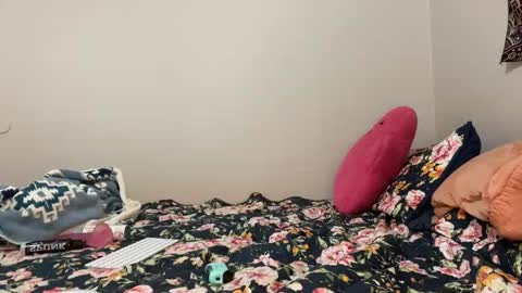 Snapshot of girlofurdreamsxxxxox chatting on 21, 11, 2025 Camille online show from 21, 11, 2025