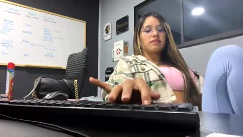 Snapshot of girlpinkxx chatting on 15, 1, 2025 girlpinkxx online show from 15, 1, 2025