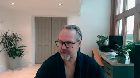 girlsandbikes online show from 12, 12, 2024