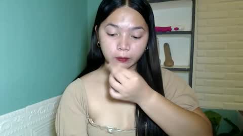 Snapshot of girlthatuneedxxx chatting on 19, 12, 2025 Rhaine online show from 19, 12, 2025