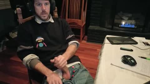 Snapshot of girthwayne chatting on 21, 12, 2024 croyal09 online show from 21, 12, 2024