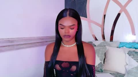 gisela_valencia online show from 2, 6, 2026