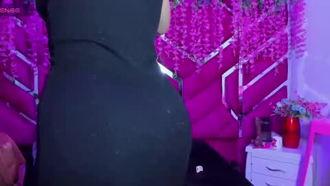 gisell_squirt online show from 8, 4, 2026