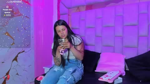 Snapshot of gisell_squirt chatting on 14, 5, 2026 gisell_squirt online show from 14, 5, 2026