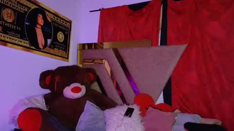 . Gisel Reyes . online show from 27, 2, 2026