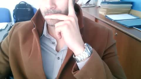 Snapshot of giuseppevai1 chatting on 3, 11, 2025 giuseppevai1 online show from 3, 11, 2025