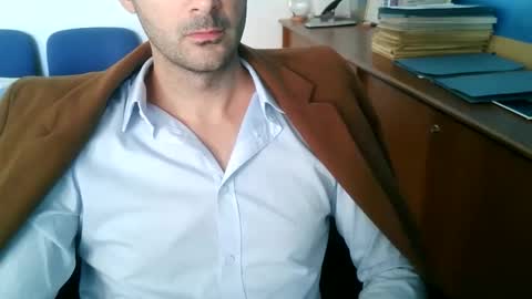 Snapshot of giuseppevai1 chatting on 6, 11, 2025 giuseppevai1 online show from 6, 11, 2025