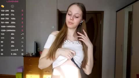 Snapshot of gladissoter chatting on 15, 2, 2026 Violetta online show from 15, 2, 2026