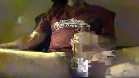 Snapshot of gladius8 chatting on 5, 11, 2025 Ian online show from 5, 11, 2025