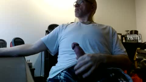 Snapshot of glaikind925958 chatting on 16, 6, 2026 glaikind925958 online show from 16, 6, 2026