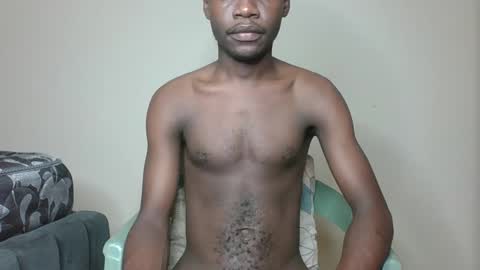 Snapshot of glane_ chatting on 4, 1, 2025 James online show from 4, 1, 2025