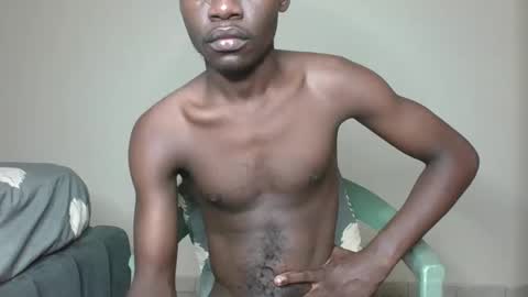 Snapshot of glane_ chatting on 4, 3, 2025 James online show from 4, 3, 2025